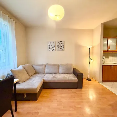 Aurora - 2 Bedroom With Terrace In *
