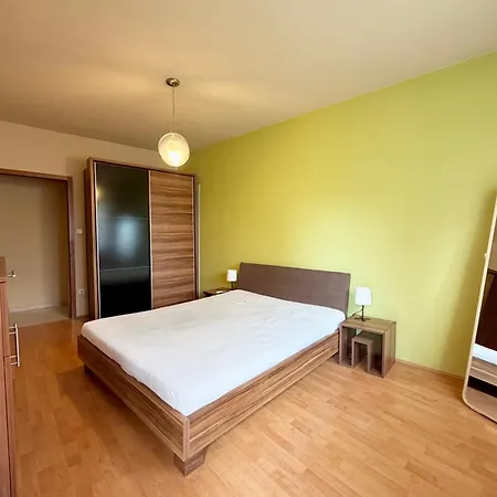 Aurora - 2 Bedroom With Terrace In بودابست