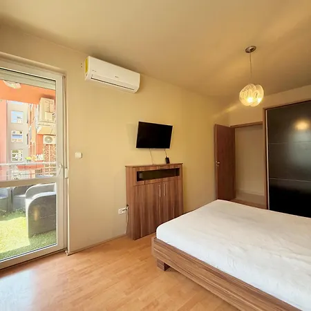 Aurora - 2 Bedroom With Terrace In شقة بودابست