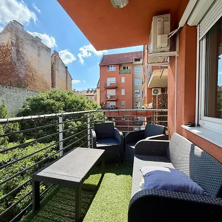 Aurora - 2 Bedroom With Terrace In * Budapeste